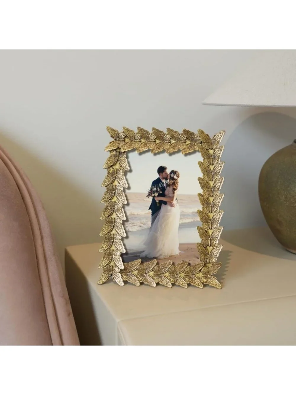 Vintage Gold 4x6 Photo Frame | Retro Butterfly Design for Home Decor & Gifts
